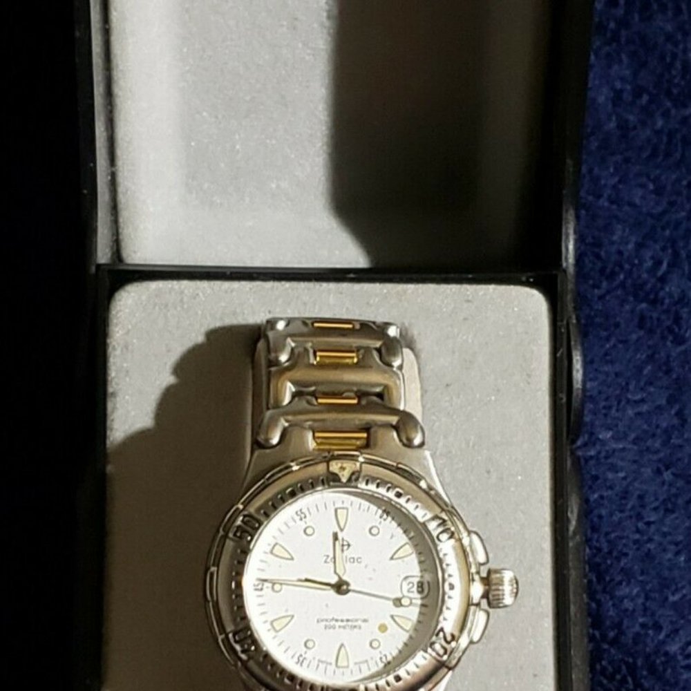 Zodiac Professional SWISS Men's Watch Driver